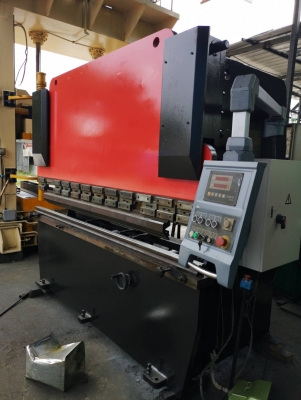 ขายเครื่องพับ8ฟุตใต้หวันกับเครื่องตัดไฮโดรลิค8ฟุตตัดพับได้4.5มิลราคาเบาๆๆคับ ขายเครื่องพับ8ฟุตใต้หวันกับเครื่องตัดไฮโดรลิค8ฟุตตัดพับได้4.5มิลราคาเบาๆๆคับ