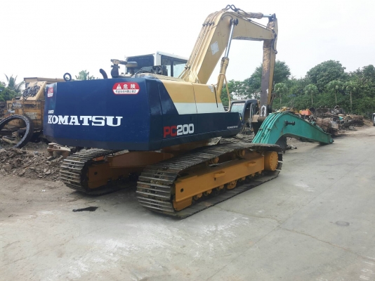 ขายแบคโฮโคมัสสุ PC200-5 มีคอลโทนสั้นกับคอลโทนราคา 550,000 เท่ากัน