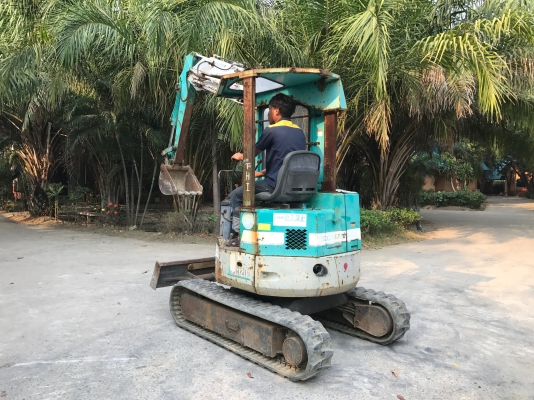 ขายKOMATSU PC12 uu คอนโทลดี ปั้มแรง แน่นๆ สวยเดิมจากญี่ปุ่น100\% ทำงานสมบูรณ์ทุกระบบ รับรองไม่ผิดหวัง 165,000 เท่านั้น!!