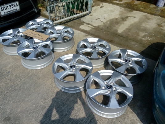 ล้อแม็ก TOYOTA C-HR 17-5-114.3 ก.6.5นิ้ว et+45 CB 60.1mm