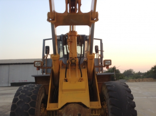 รถตักล้อยาง TCM 870-2