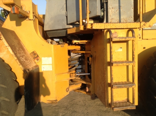 รถตักล้อยาง TCM 870-2