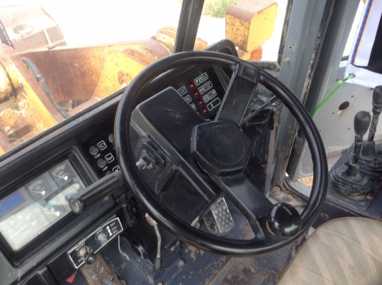 รถตักล้อยาง TCM 870-2