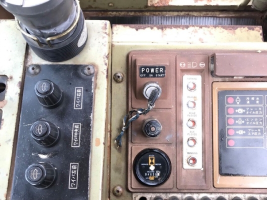 ขายรถตักล้อยาง CAT 936Z (4,XXX ชั่วโมง) นำเข้าเองจากญี่ปุ่น สภาพสวยพร้อมใช้ มีVDOการทำงานครับ