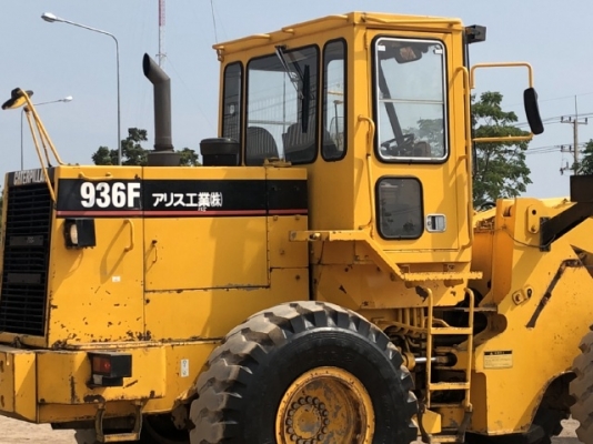 ขายรถตักล้อยาง CAT 936F นำเข้าเองจากญี่ปุ่น สภาพสวยพร้อมใช้ มีVDOการทำงานครับ