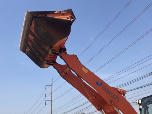 ขายรถตักล้อยาง HITACHI ZW100 ปี 2012 แขนยาวพิเศษ นำเข้าเองจากญี่ปุ่น สภาพสวยพร้อมใช้ มีVDOการทำงานครับ