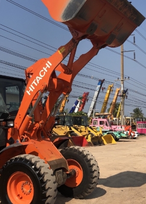 ขายรถตักล้อยาง HITACHI ZW140-5B (เท่าเทียบ WA200-7) ปี 2015 นำเข้าเองจากญี่ปุ่น สภาพสวยพร้อมใช้ มีVDOการทำงานครับ