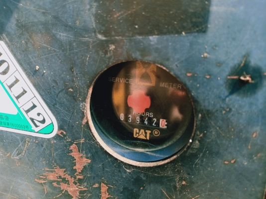 ขายจ้า. CATERPILLAR 303CCR เก่านอกแท้  เดิมๆๆ มีลายแย๊ก สภาพสวย พร้อมใช้  โทร 089-3818694จ๊อย