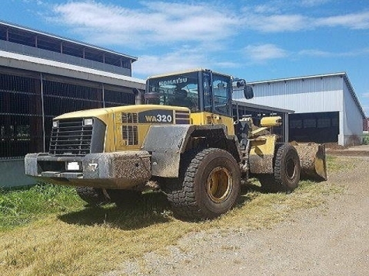 ขายรถตักล้อยาง KOMATSU WA320-5 นำเข้าเองจากญี่ปุ่น สภาพสวยพร้อมใช้ ถึงเร็วๆนี้ครับ