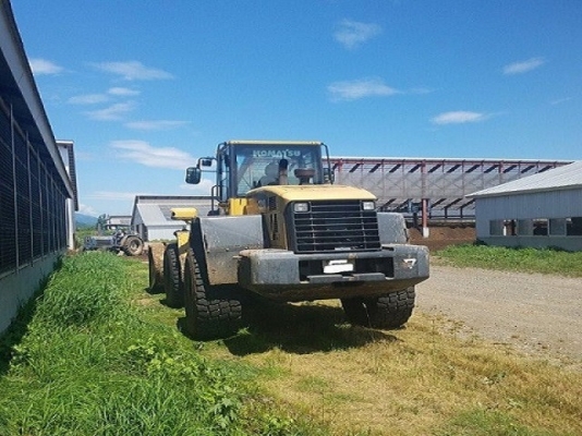 ขายรถตักล้อยาง KOMATSU WA320-5 นำเข้าเองจากญี่ปุ่น สภาพสวยพร้อมใช้ ถึงเร็วๆนี้ครับ