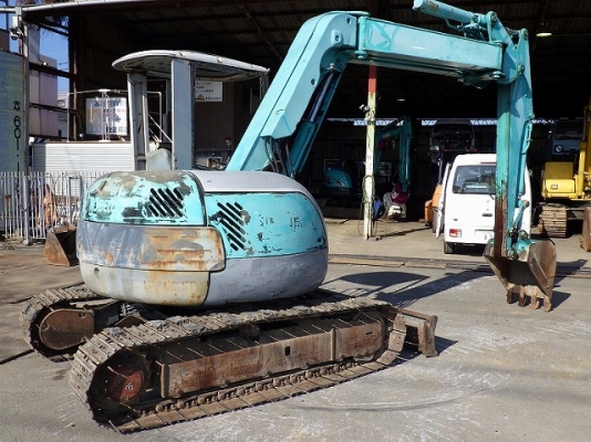 ขายรถขุด KOBELCO SK50UR-2 นำเข้าเองจากญี่ปุ่น สภาพสวยพร้อมใช้ ถึงเร็วๆนี้ครับ