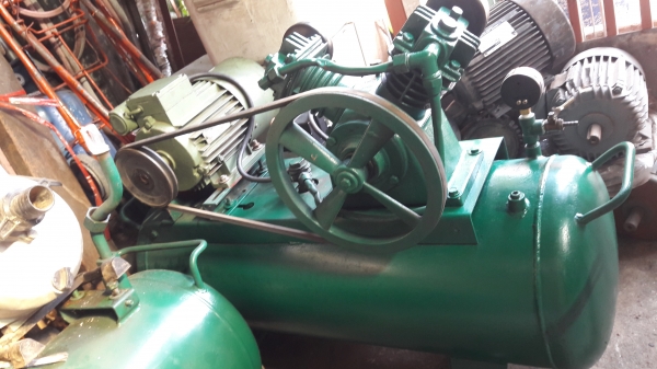 ขาย !! ปั้มลม.ฟูเชง.ขนาด1แรง2สูบ.ถัง96ลิตร.พร้อมใช้งาน