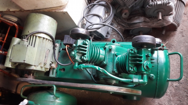 ขาย !! ปั้มลม.ฟูเชง.ขนาด1แรง2สูบ.ถัง96ลิตร.พร้อมใช้งาน ขาย !! ปั้มลม.ฟูเชง.ขนาด1แรง2สูบ.ถัง96ลิตร.พร้อมใช้งาน