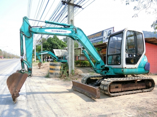 KOMATSU 40-7 ขนาดPC-40 <มีVDOให้ชม>รถเก่านอกมีเอกสารอินวอย☎️ติดต่อ 085-5632278 <ราคาต่อรองได้> KOMATSU 40-7 ขนาดPC-40 <มีVDOให้ชม>รถเก่านอกมีเอกสารอินวอย☎️ติดต่อ 085-5632278 <ราคาต่อรองได้>