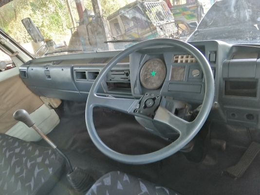 หัว HINO ซุปเปอร์เสี่ย สีใหม่บางๆสวยๆ อุปกรณ์ครบ กันขน ขาหน้า ขาหลัง กรอง ยกใส่รถได้เลย