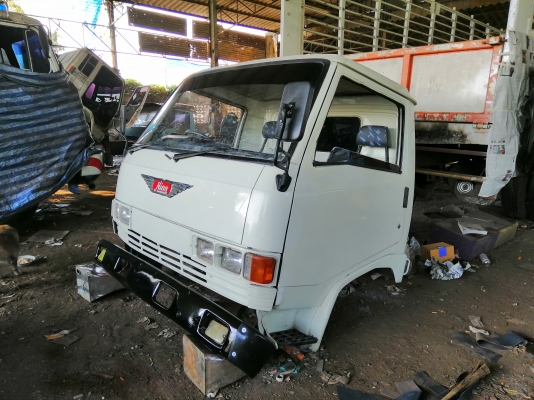 หัว HINO ซุปเปอร์เสี่ย สีใหม่บางๆสวยๆ อุปกรณ์ครบ กันขน ขาหน้า ขาหลัง กรอง ยกใส่รถได้เลย