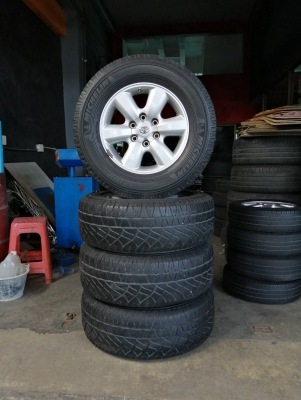 ล้อติดรถยนต์ Toyota Fortuner ขอบ 17 มือสอง ล้อติดรถยนต์ Toyota Fortuner ขอบ 17 มือสอง
