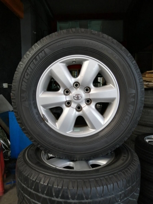 ล้อติดรถยนต์ Toyota Fortuner ขอบ 17 มือสอง