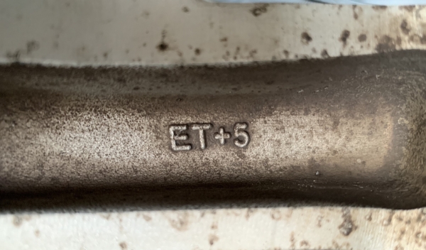 ล้อแม็ก 6รู139 Ford ขอบ 18 สภาพดี