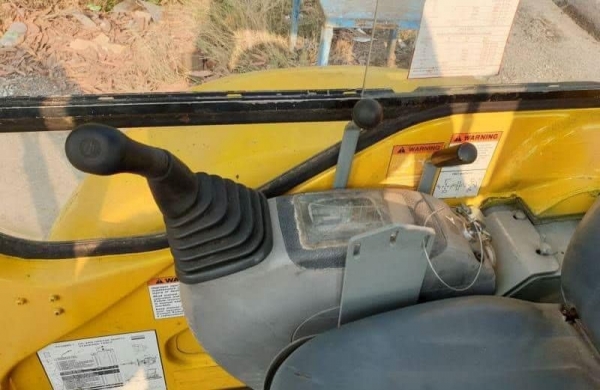 MR20 K0MATSU ราคา195,000บาท คอลโทลสั้นน้ำมันปัมนี้ว รถนอก สถาพดี รถพร้อมใช้ เพิ่งนำเข้ามายังไม่เคยใช้งานในไทย เครื่องโคมัสซู3สูบ เครื่องดี ปั้มเเรง บูมอาร์มสวย ช่างล่างดี รถสวย ไฟฟ้าเต็มเร็วแรง ไม่โหลดพร้อมใช้สีเดิมๆ เอกสารอินวอยล์ สนใจคลิ๊ก ☎ 081-989-19 MR20 K0MATSU ราคา195,000บาท คอลโทลสั้นน้ำมันปัมนี้ว รถนอก สถาพดี รถพร้อมใช้ เพิ่งนำเข้ามายังไม่เคยใช้งานในไทย เครื่องโคมัสซู3สูบ เครื่องดี ปั้มเเรง บูมอาร์มสวย ช่างล่างดี รถสวย ไฟฟ้าเต็มเร็วแรง ไม่โหลดพร้อมใช้สีเดิมๆ เอกสารอินวอยล์ สนใจคลิ๊ก ☎ 081-989-19