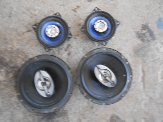 ลำโพงแกนร่วม 6นิ้ว1คู่ 4นิ้ว1คู่ ขายเหมา 2คู่ 500 บาท รวมส่ง