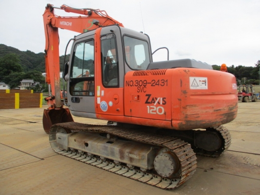 ขายรถขุดนำเข้าญี่ปุ่น hitachi zx120 รถกำลังเดินทาง สนใจติดต่อสอบถาม 092-3309229 อีด