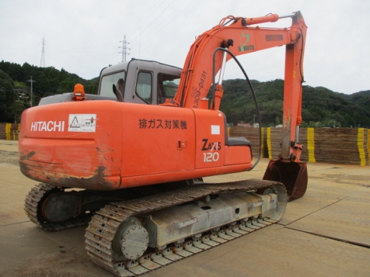 ขายรถขุดนำเข้าญี่ปุ่น hitachi zx120 รถกำลังเดินทาง สนใจติดต่อสอบถาม 092-3309229 อีด