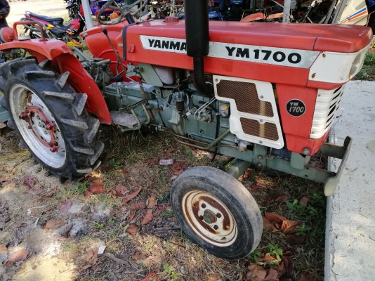 ขายรถไถนานั่งขับ yanmar YM1700 ดีเซล 17 แรงนำเข้าอินวอล์ย