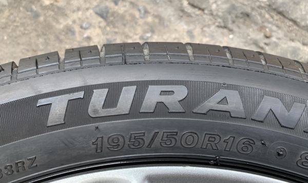 ล้อแม็ก Toyota Vios ตัวท็อป ขอบ 16 สีรมดำ พร้อมยาง 195-50-16 Bridgestone ปี14