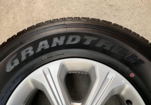 ล้อแม็ก 6รู114 Nissan Navara NP300 ขอบ 16 พร้อมยาง 255-70-16 Dunlop ปี 18 สภาพดี ดอกยางหนาปึก