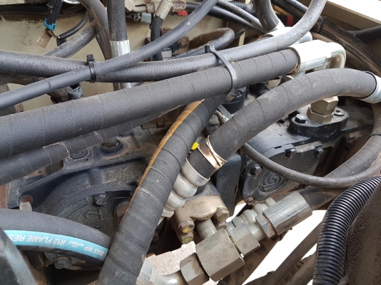 ขายรถบดอัดสั่นสะเทือน Ingersoll Rand DD-118HF ปี 2005 น้ำหนัก 12 ตัน นำเข้าจาก USA สภาพสวย ไม่เคยใช้งานในไทย ขายรถบดอัดสั่นสะเทือน Ingersoll Rand DD-118HF ปี 2005 น้ำหนัก 12 ตัน นำเข้าจาก USA สภาพสวย ไม่เคยใช้งานในไทย