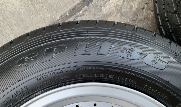 ล้อแม็ก 6รู139 ขอบ 15 สีฟ้าขอบเงา พร้อมยางใหม่ป้ายแดง 215-70-15 Dunlop ปลายปี 18