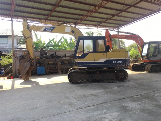 ขาย 420.000บาท รถแบคโคร โกเบโก้ pc120Sk045. สภาพสวยเดิมพร้อมใช้งาน เก่านอก