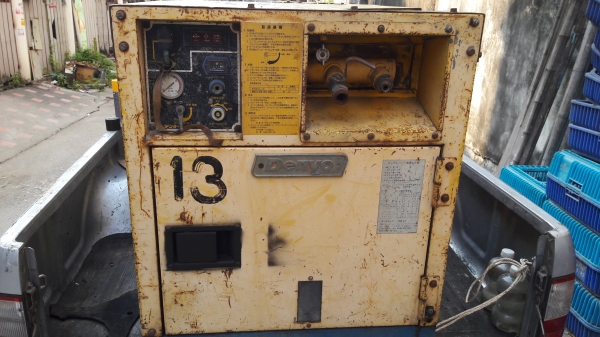 ขายเครื่องปั๊มลม DENYO DPS-90SSB2 เก่านอก # ขนาด 7 บาร์ 90cfm สภาพดี พร้อมใช้ 87000บาท โทร084-542415