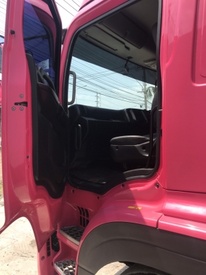 ขายใหม่อีกรอบหัวลาก10ล้อ HINO VICTOR 344 ปี59 ขายดาวน์100,000 ผ่อนต่อ60000x32 งวด 2 ค้างงวดสนใจโทรมาคุยเลยค่ะ