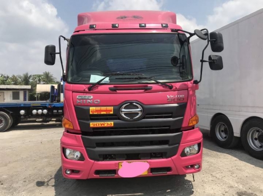 ขายใหม่อีกรอบหัวลาก10ล้อ HINO VICTOR 344 ปี59 ขายดาวน์100,000 ผ่อนต่อ60000x32 งวด 2 ค้างงวดสนใจโทรมาคุยเลยค่ะ