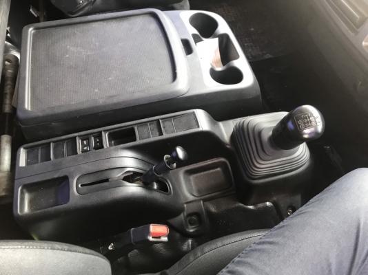 ขายใหม่อีกรอบหัวลาก10ล้อ HINO VICTOR 344 ปี59 ขายดาวน์100,000 ผ่อนต่อ60000x32 งวด 2 ค้างงวดสนใจโทรมาคุยเลยค่ะ