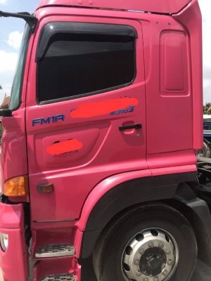 ขายใหม่อีกรอบหัวลาก10ล้อ HINO VICTOR 344 ปี59 ขายดาวน์100,000 ผ่อนต่อ60000x32 งวด 2 ค้างงวดสนใจโทรมาคุยเลยค่ะ