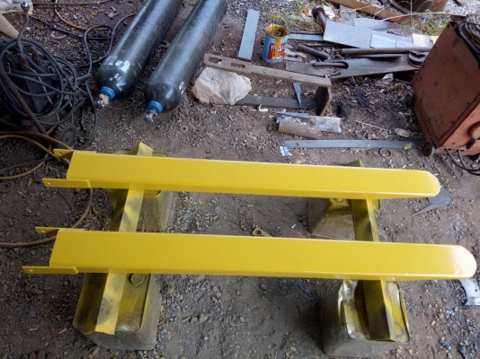 ขายปลอกงา ยาว 2เมตรเหล็กหนา 6มิลของใหม่