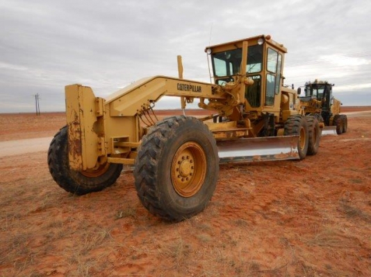 ขายรถเกรด 140G#72V17000 with Ripper From USA 092-929-9942 ธีรเทพครับ