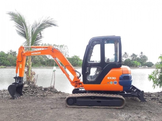 ขายจ้้า HITACHI EX30-2 เก่านอกแท้  สภาพสวย พร้อมใช้ ลองระบบกันได้ทุกวัน โทร 089-3818694จ๊อย