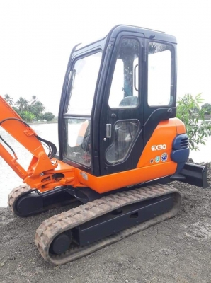 ขายจ้้า HITACHI EX30-2 เก่านอกแท้  สภาพสวย พร้อมใช้ ลองระบบกันได้ทุกวัน โทร 089-3818694จ๊อย