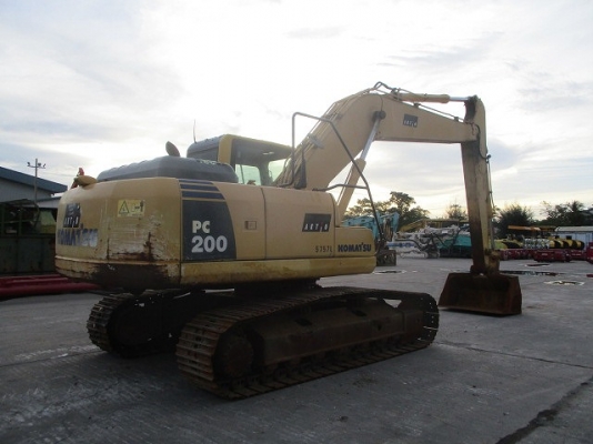 ขายรถขุด 20 ตัน ยี่ห้อ Komatsu รุ่น PC200-8N1 ปี 2007 ชั่วโมงการทำงาน 7071 มือสองนำเข้าจากประเทศญี่ปุ่น สภาพสวย พร้อมใช้งาน ราคาต่อรองได้ค่ะ