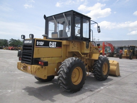 รถตัก 1.3 คิว CATERPILLAR รุ่น 910F ปี 1995 ชั่วโมงการทำงาน 2940 มือสองนำเข้าจากประเทศไทยญี่ปุ่น สภาพสวย พร้อมใช้งาน