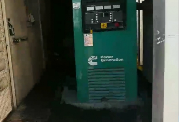 เครื่องปั่นไฟ CUMMINS มือสอง 500kW