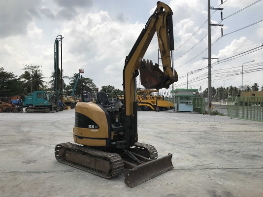 CAT 303CCR รุ่นใหม่ นำเข้าจากญี่ปุ่น ราคาถูกครับ