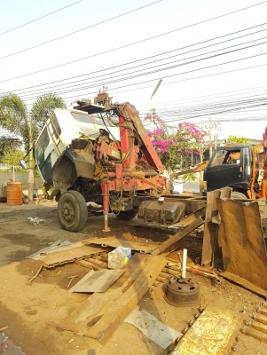 ขายเฮียบ3ตันมีวินสวิงหลังพร้อมหัวขยุ้มเหล็ก