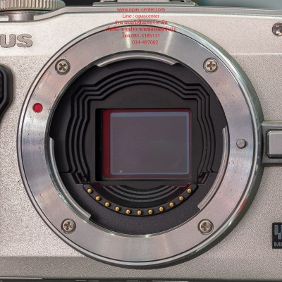 กล้อง Mirrorless OLYMPUS รุ่น E-PL5 LENS 14-42 MM. และ 40-150 MM ทีชาร์ท มีกระเป๋า สภาพใหม่