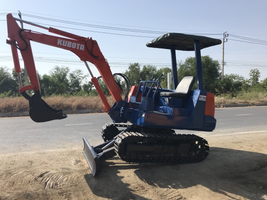 Kubota kh21 สภาพดีเก่าญี่ปุ่น มีใบอินวอยไม่เคยใช้ในไทย Kubota kh21 สภาพดีเก่าญี่ปุ่น มีใบอินวอยไม่เคยใช้ในไทย
