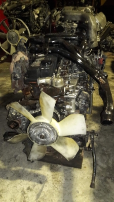 6HE1TC#260แรงม้าเครื่องครบติดดีนิ่มๆพร้อมเลขเครื่อง สนใจโทร 081-1951535 ครับ